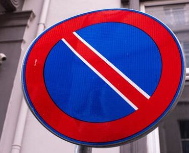 Halteverbotszone Görlitz Halteverbotsschild an einer Hauswand – Halteverbotszone Görlitz